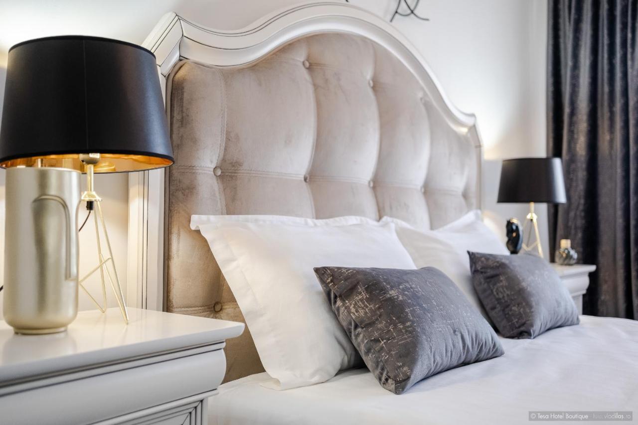 Tesa Boutique Hotel Târgu Neamţ Bagian luar foto
