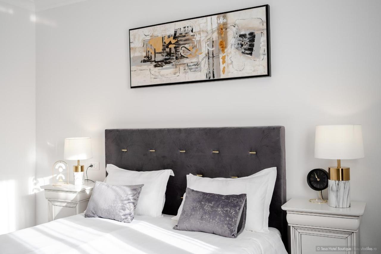 Tesa Boutique Hotel Târgu Neamţ Bagian luar foto
