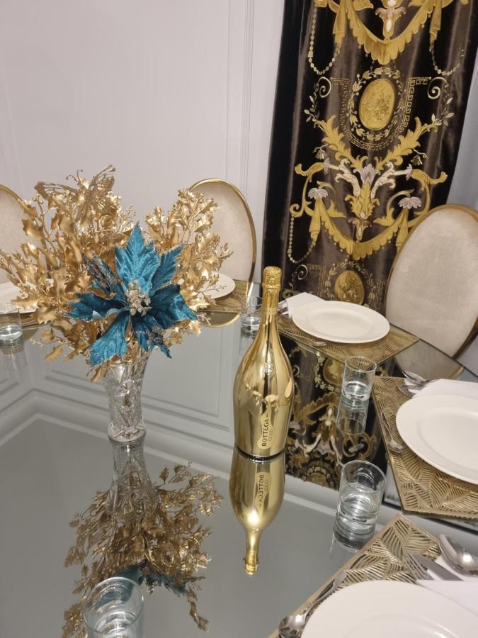 Tesa Boutique Hotel Târgu Neamţ Bagian luar foto