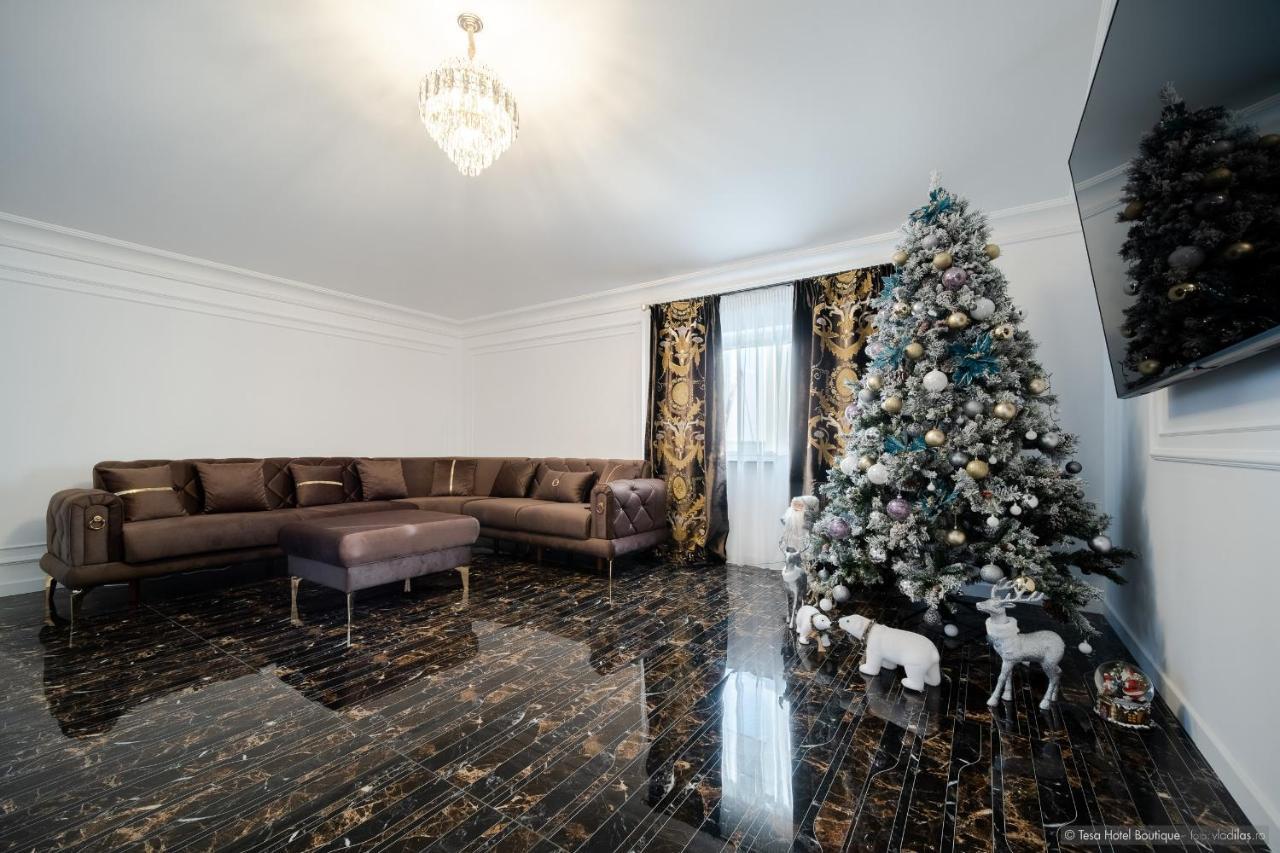 Tesa Boutique Hotel Târgu Neamţ Bagian luar foto