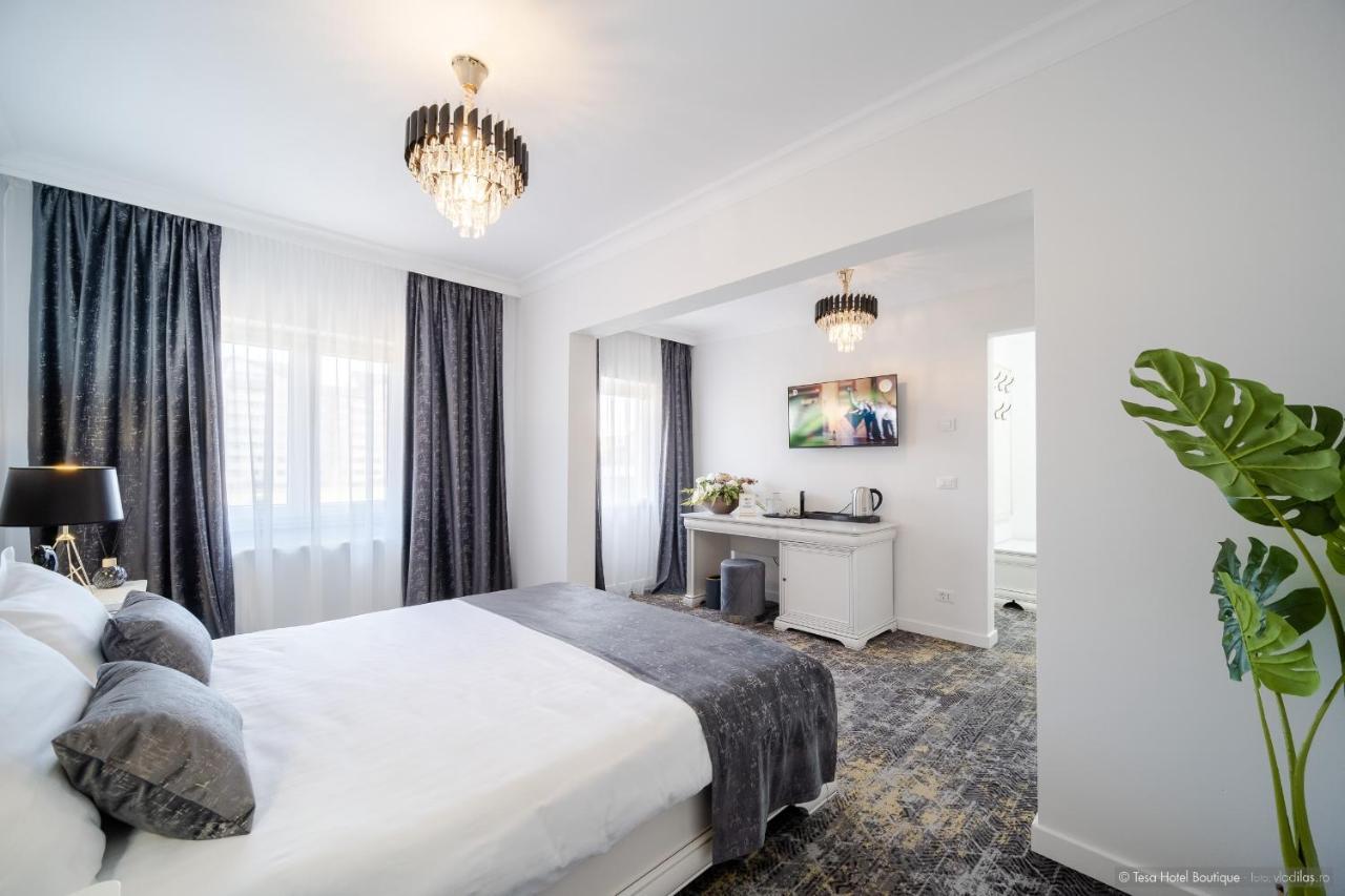Tesa Boutique Hotel Târgu Neamţ Bagian luar foto
