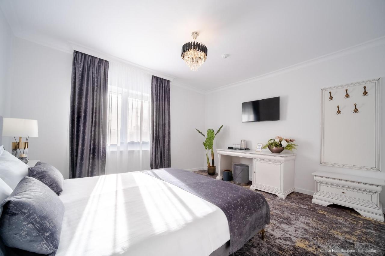 Tesa Boutique Hotel Târgu Neamţ Bagian luar foto