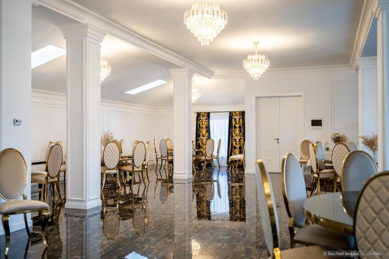 Tesa Boutique Hotel Târgu Neamţ Bagian luar foto