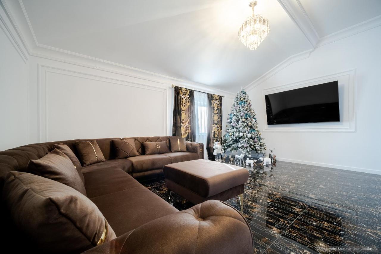 Tesa Boutique Hotel Târgu Neamţ Bagian luar foto
